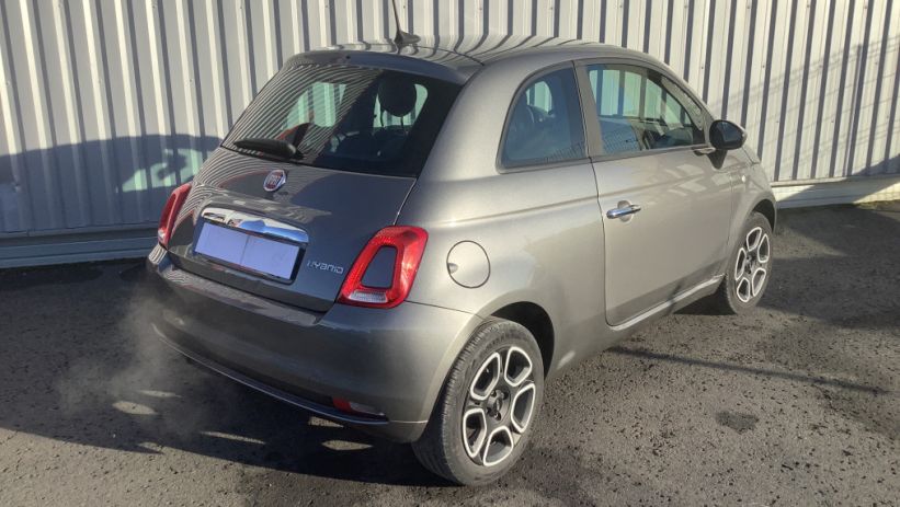 Aperçu du véhicule : 500 MY22 1.0 70 ch Hybride BSG S/S Cult