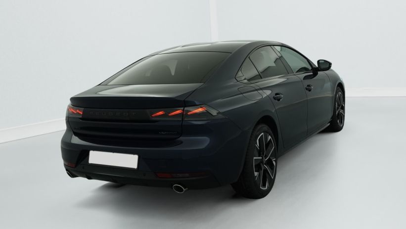 Aperçu du véhicule : Hybrid 180 e-EAT8 Allure
