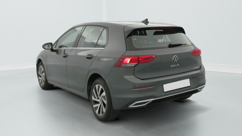 Aperçu du véhicule : 1.4 HYBRID RECHARGEABLE OPF 204 DSG6 STYLE