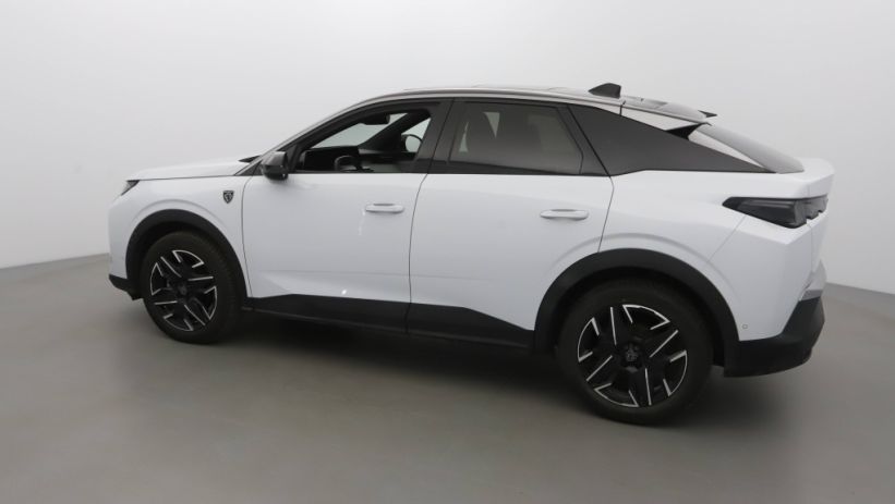 Aperçu du véhicule : HYBRID 136CH GT E-DCS6