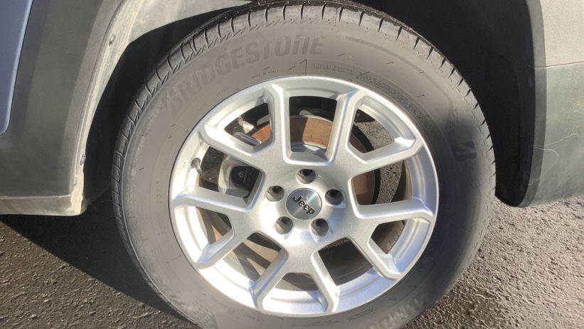 Aperçu du véhicule : RENEGADE 1.5 Turbo T4 130 ch BVR7 e-Hybrid Altitude