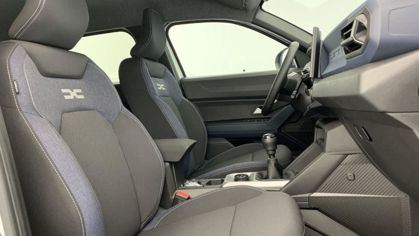 Aperçu du véhicule : Mild Hybrid 130 4x4 Journey