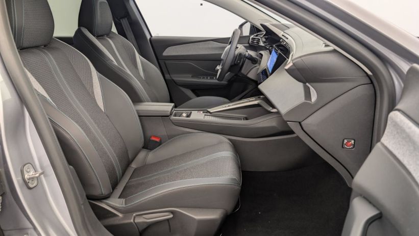 Aperçu du véhicule : PHEV 180 e-EAT8 Allure