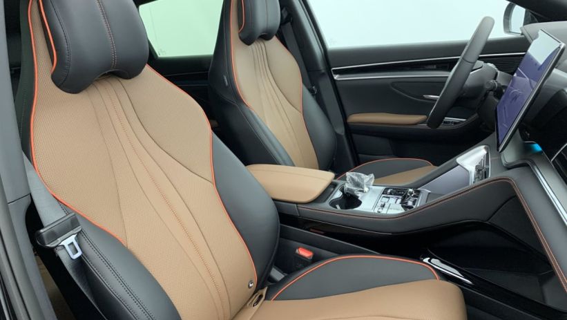 Aperçu du véhicule : 1.5L DM-I 218 CH PHEV COMFORT