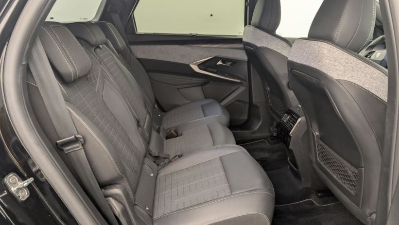 Aperçu du véhicule : HYBRID 145CH E-DCS6 GT