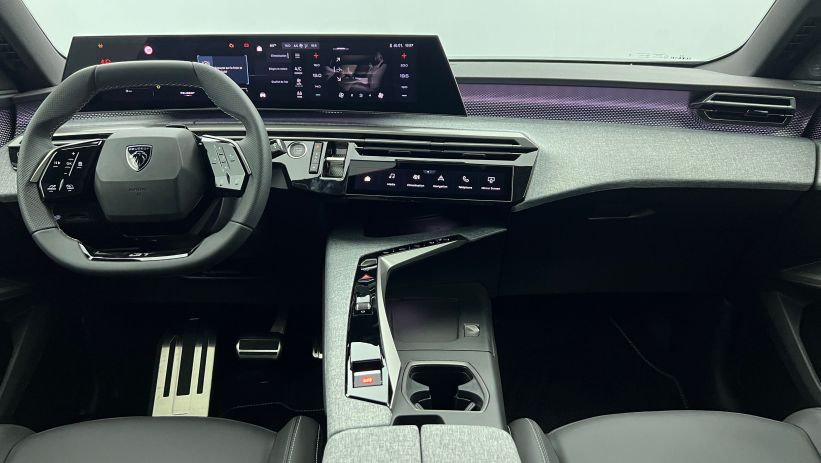 Aperçu du véhicule : Hybrid 145 e-DCS6 GT Bleu Obsession avec 4500€ d'équipements inclus