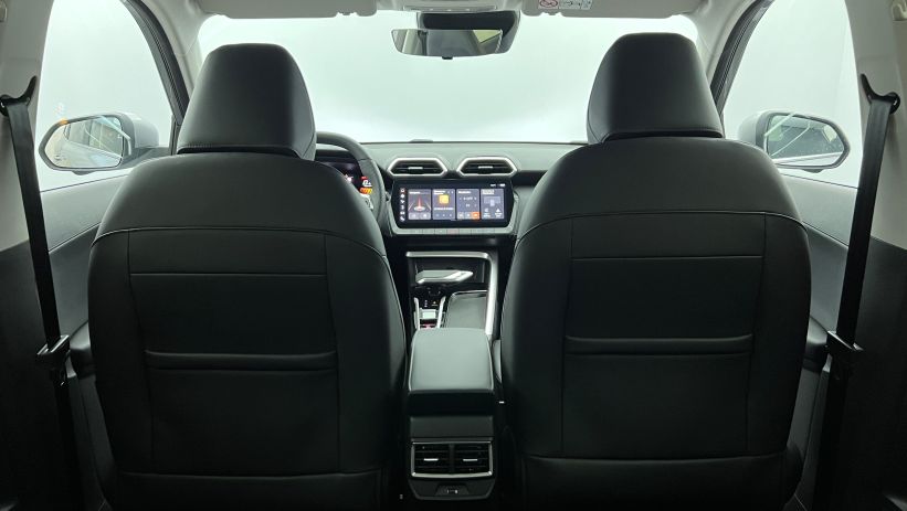 Aperçu du véhicule : 1.5 L Hybrid+ 197 ch Luxury Cosmic Silver avec 650€ d'équipements inclus