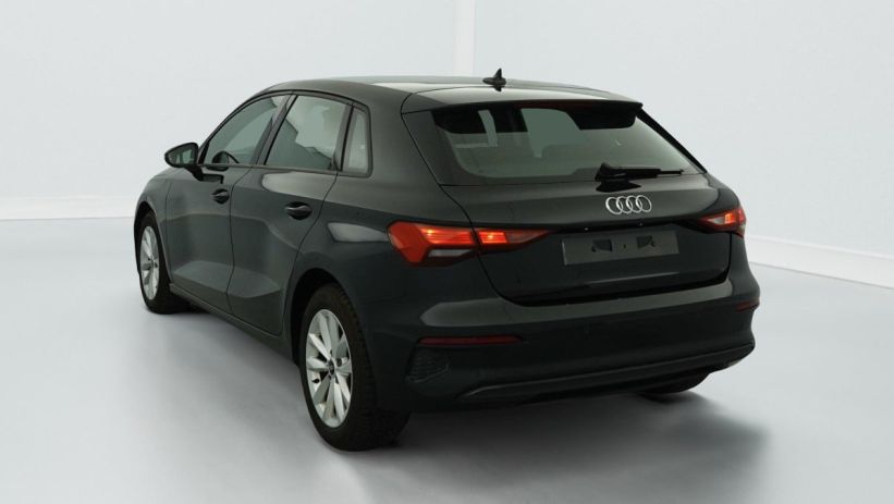 Aperçu du véhicule : 30 TFSI MILD HYBRID 110 S TRONIC 7