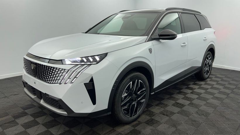 Aperçu du véhicule : Nouveau Hybrid 145 e-DCS6 GT Blanc Okénite avec 2470€ d'équipements inclus