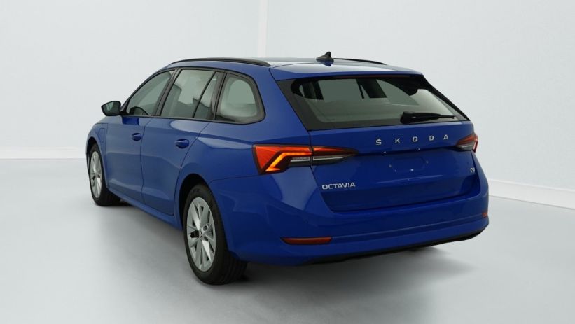 Aperçu du véhicule : 1.4 TSI PHEV iV 204 ch DSG6e Ambition