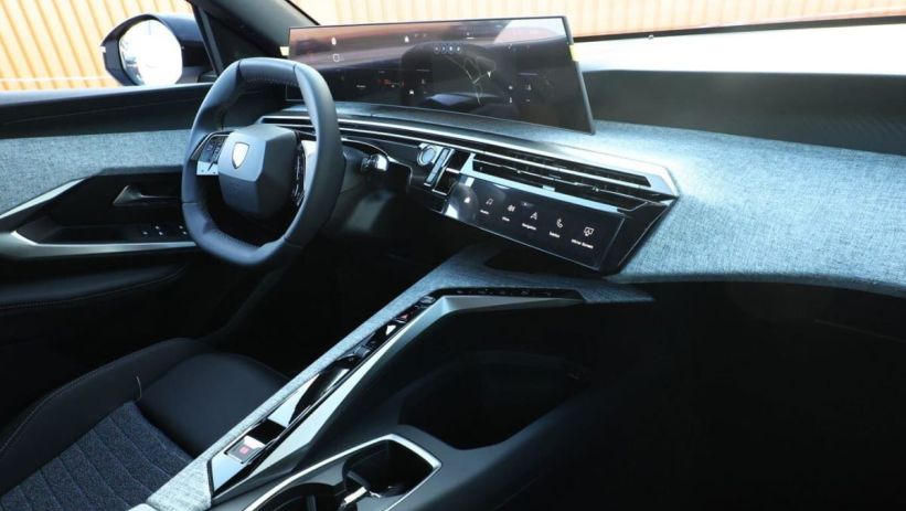 Aperçu du véhicule : HYBRID 145 ALLURE