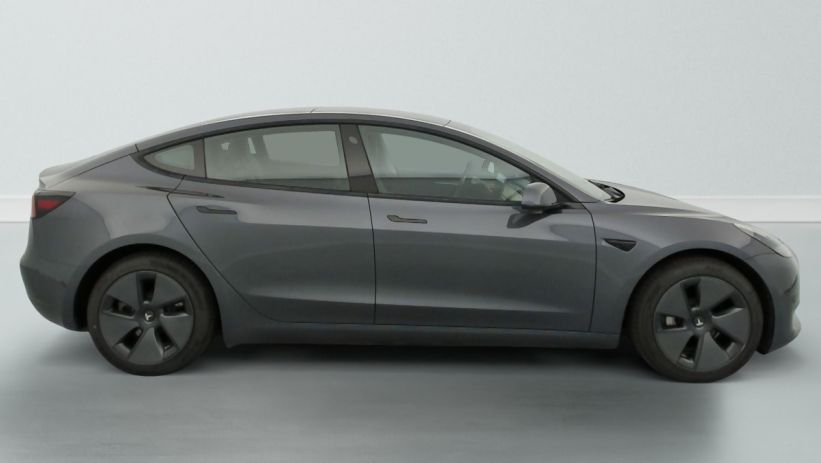 Aperçu du véhicule : AUTONOMIE STANDARD PLUS RWD