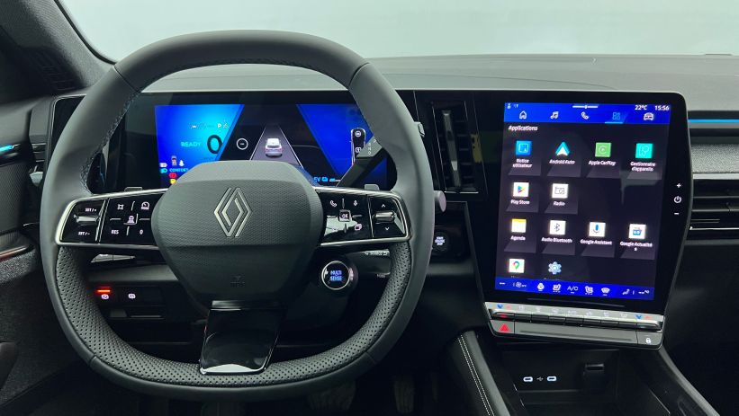 Aperçu du véhicule : E-Tech full hybrid 200 Techno Noir Etoilé avec 1950€ d'équipements inclus