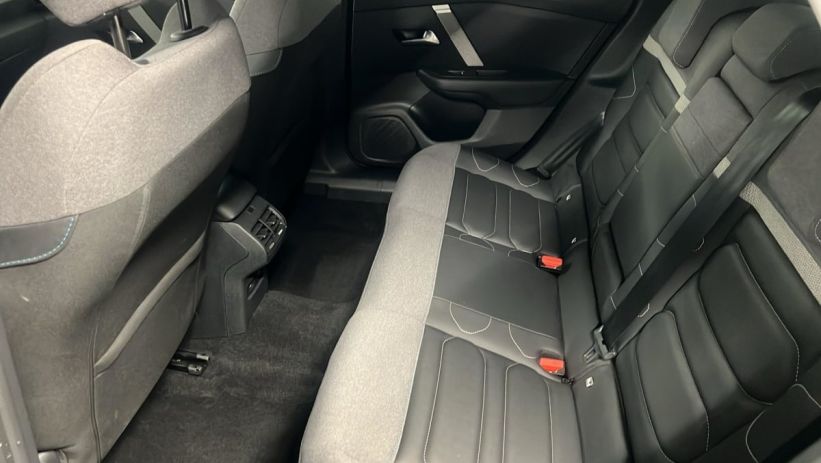 Aperçu du véhicule : PureTech 130 EAT8 Max