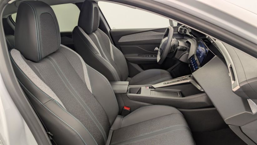 Aperçu du véhicule : Hybrid 145 e-DCS6 Allure