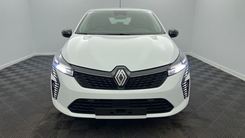 Aperçu du véhicule : Blue dCi 100 Evolution Blanc Glacier avec 650€ d'équipements inclus
