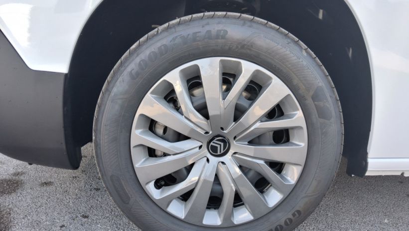 Aperçu du véhicule : BERLINGO Taille M BlueHDi 130 S&S EAT8 Plus - N1