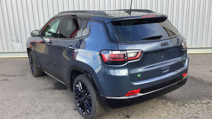 Aperçu du véhicule : COMPASS 1.5 Turbo T4 130 ch e-Hybrid BVR7 S