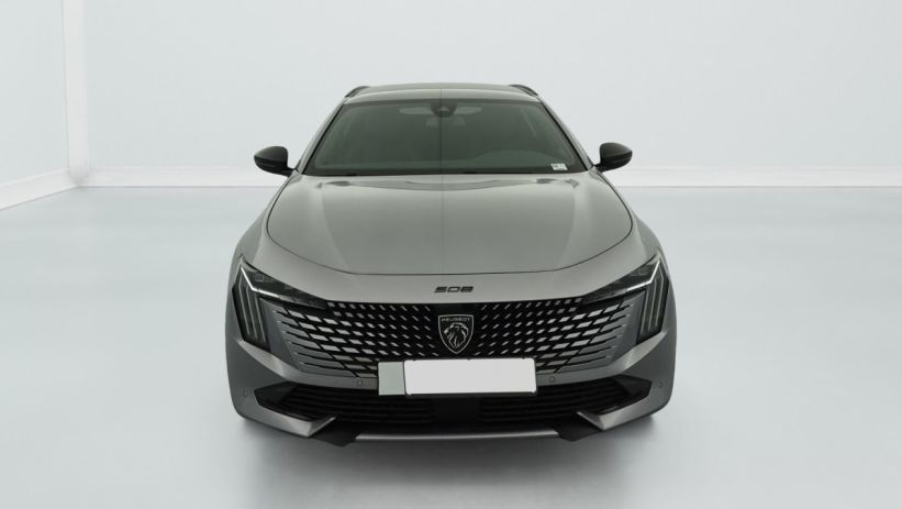 Aperçu du véhicule : Hybrid 225 e-EAT8 Allure