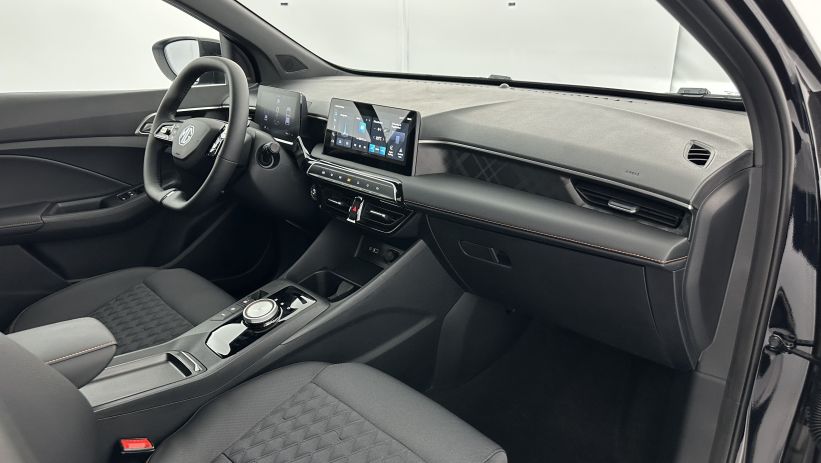 Aperçu du véhicule : 1.5 Hybrid+ 195ch Luxury