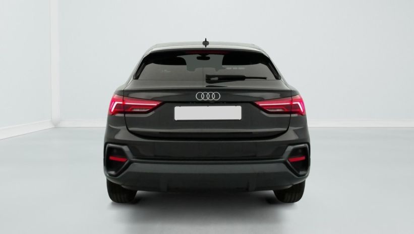 Aperçu du véhicule : 35 TDI 150 CH S TRONIC 7 BUSINESS LINE