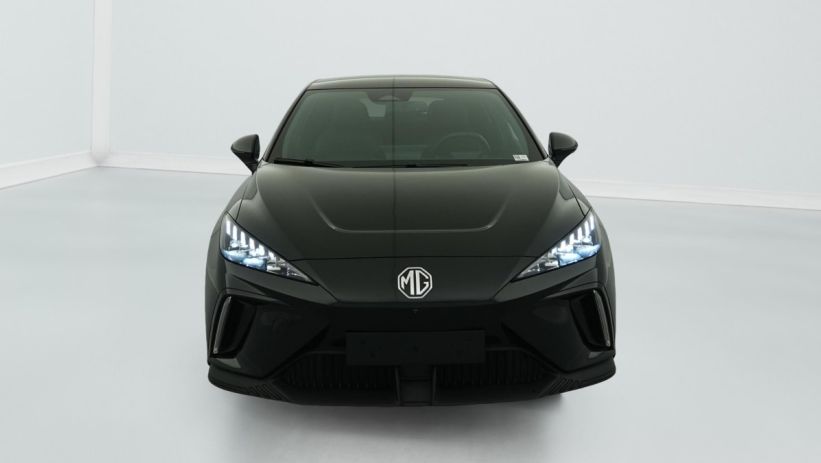 Aperçu du véhicule : 64KWH 204CH LUXURY