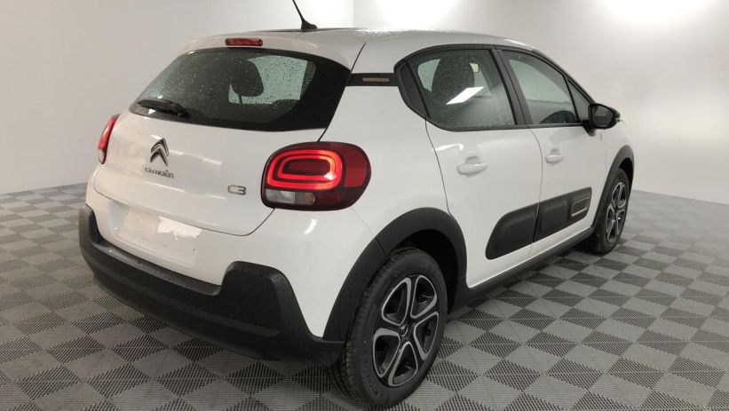 Aperçu du véhicule : C-SERIES 83CV 