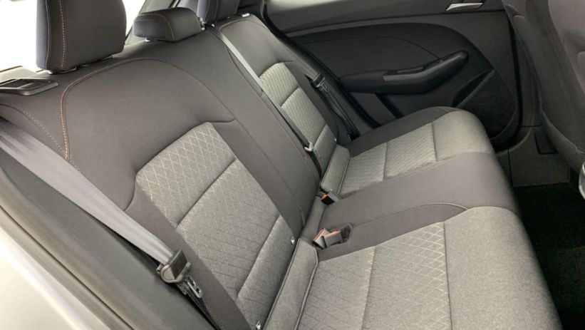 Aperçu du véhicule : 1.5 L Hybrid+ 195 ch Standard