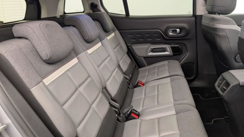 Aperçu du véhicule : Hybride Rechargeable 225 S S e-EAT8 Shine Pack