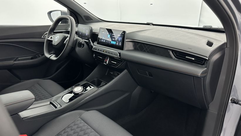 Aperçu du véhicule : 1.5 Hybrid+ 195ch Luxury