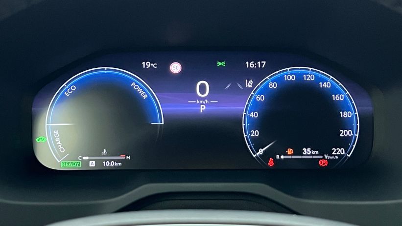 Aperçu du véhicule : Hybride 222 ch AWD-i Dynamic Gris Acier avec 2850€ d'équipements inclus