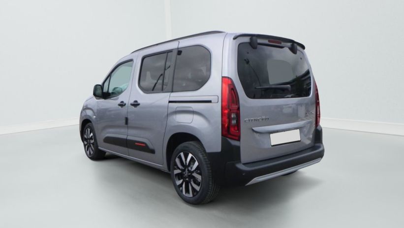 Aperçu du véhicule : Berlingo Taille M BlueHDi 130 S S EAT8 Max