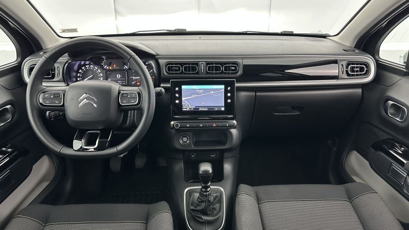 Aperçu du véhicule : III 1.2 PureTech 110ch Shine