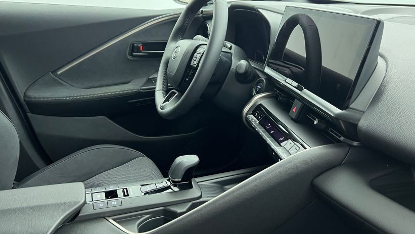 Aperçu du véhicule : Hybride Rechargeable 225 Collection Bleu Persan - Toit Noir avec 3700€ d'équipements inclus