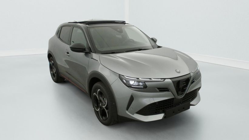 Aperçu du véhicule : 1.2 Ibrida 136 ch eDCT6 Speciale