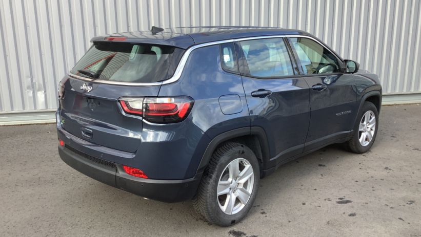 Aperçu du véhicule : COMPASS 1.5 Turbo T4 130 ch BVR7 e-Hybrid Altitude