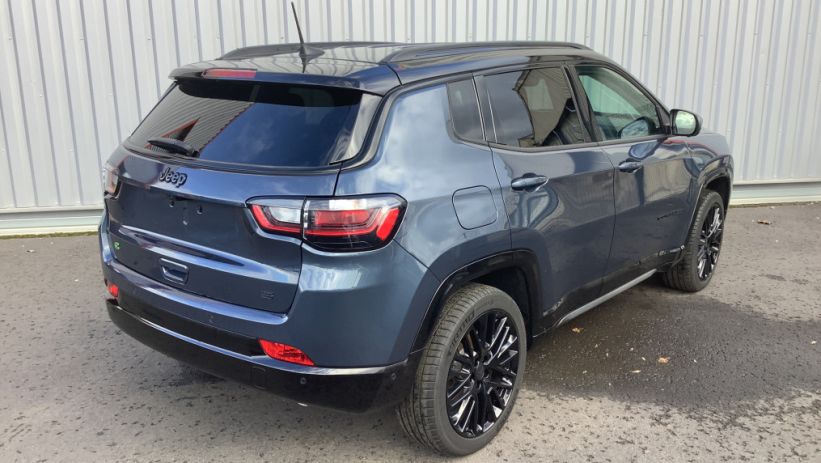 Aperçu du véhicule : COMPASS 1.5 Turbo T4 130 ch e-Hybrid BVR7 S