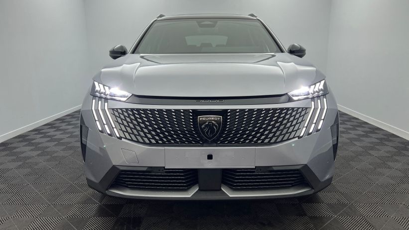 Aperçu du véhicule : Nouveau Hybrid 145 e-DCS6 GT Gris Artense avec 4000€ d'équipements inclus