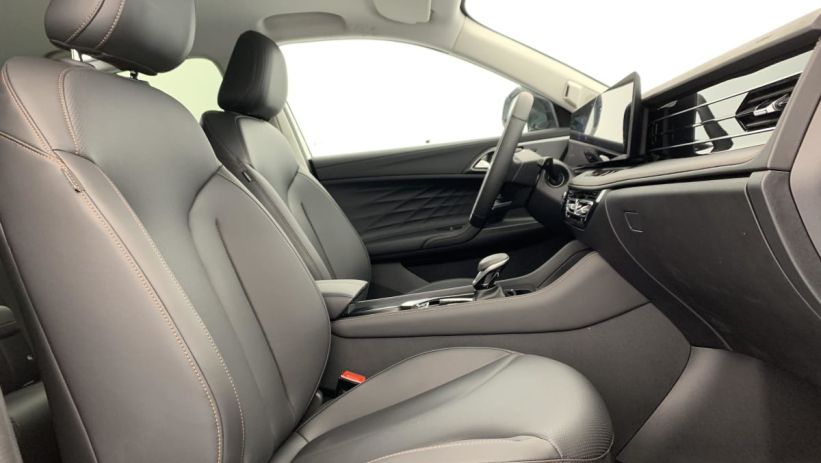 Aperçu du véhicule : 1.5 Hybrid+ 224 ch Luxury