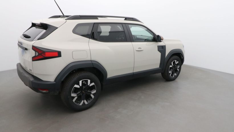 Aperçu du véhicule : 1.2 TCE MILD HYBRID 130CH EXTREME 4X4