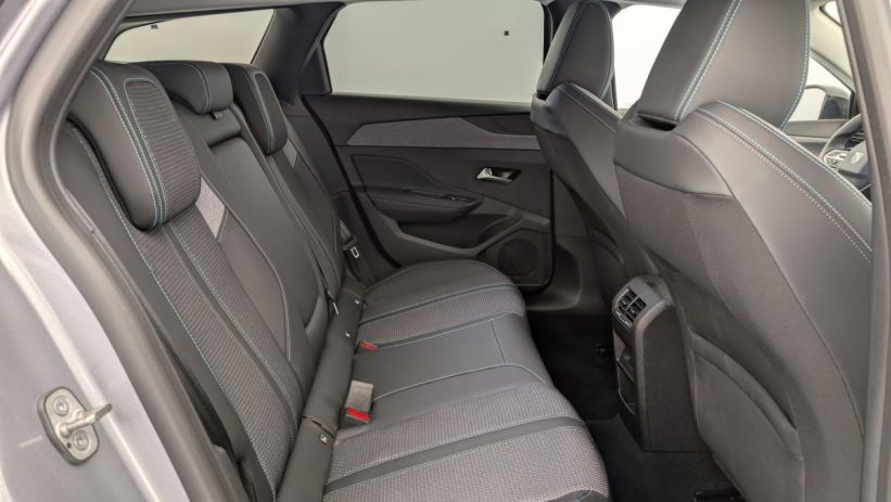 Aperçu du véhicule : PHEV 180 e-EAT8 Allure