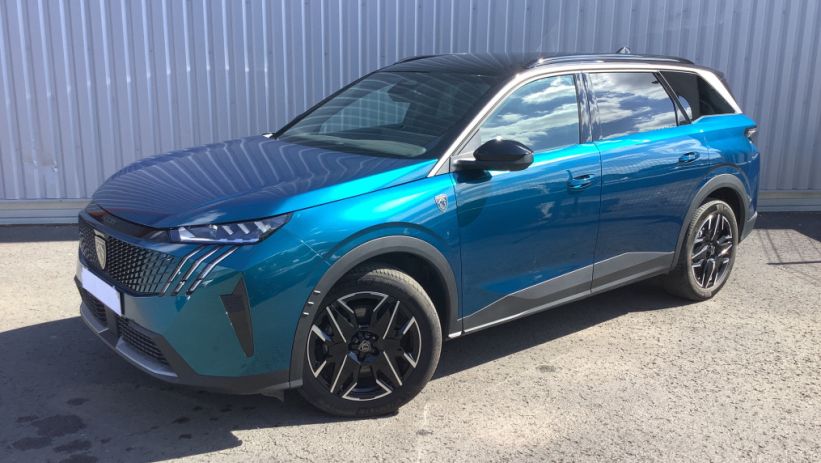 Aperçu du véhicule : 5008 Hybrid 145 ch e-DCS6 GT