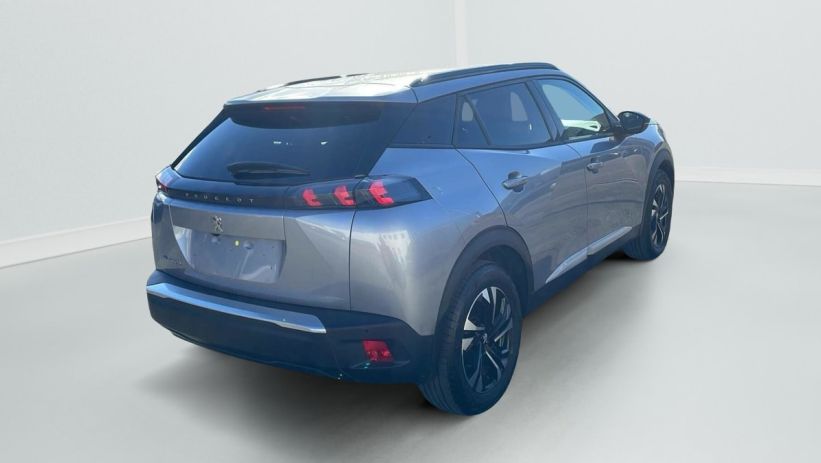 Aperçu du véhicule : 136 CH ALLURE PACK