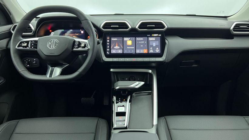 Aperçu du véhicule : 1.5 L Hybrid+ 197 ch Luxury Cosmic Silver avec 650€ d'équipements inclus