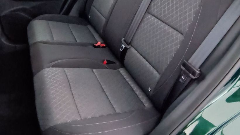 Aperçu du véhicule : 1.5 Hybrid+ 197ch Comfort