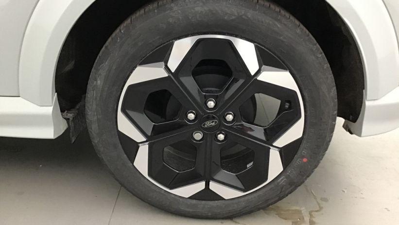 Aperçu du véhicule : PUMA 1.0 EcoBoost 125 ch mHEV S&S BVM6 ST-Line X