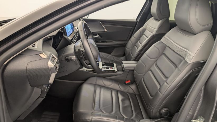 Aperçu du véhicule : PureTech 130 EAT8 Plus