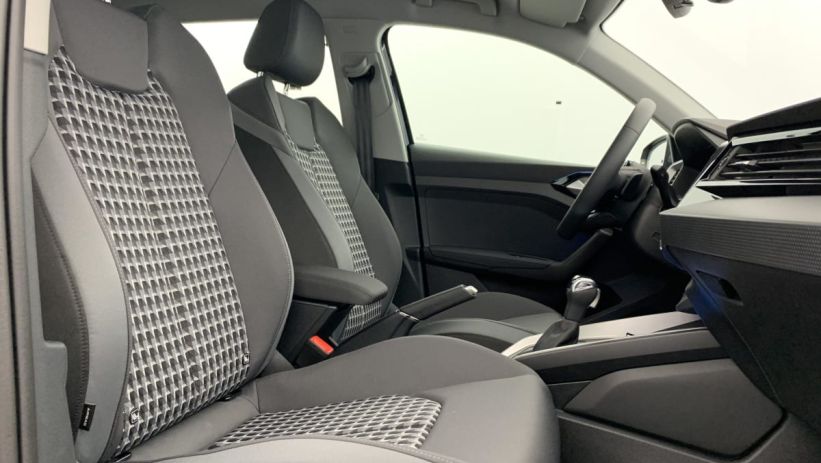 Aperçu du véhicule : 30 TFSI 116 CH S TRONIC 7 ADVANCED