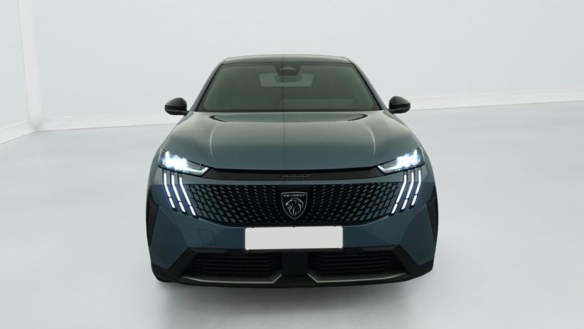 Aperçu du véhicule : Hybrid 136 e-DCS6 Allure