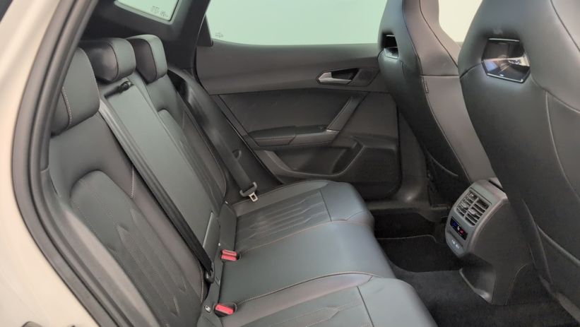 Aperçu du véhicule : 1.4 e-HYBRID 204 ch DSG6 V